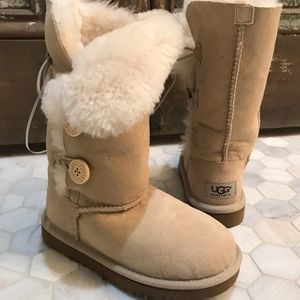 Ugg Bailey Triple Button Boots size 13